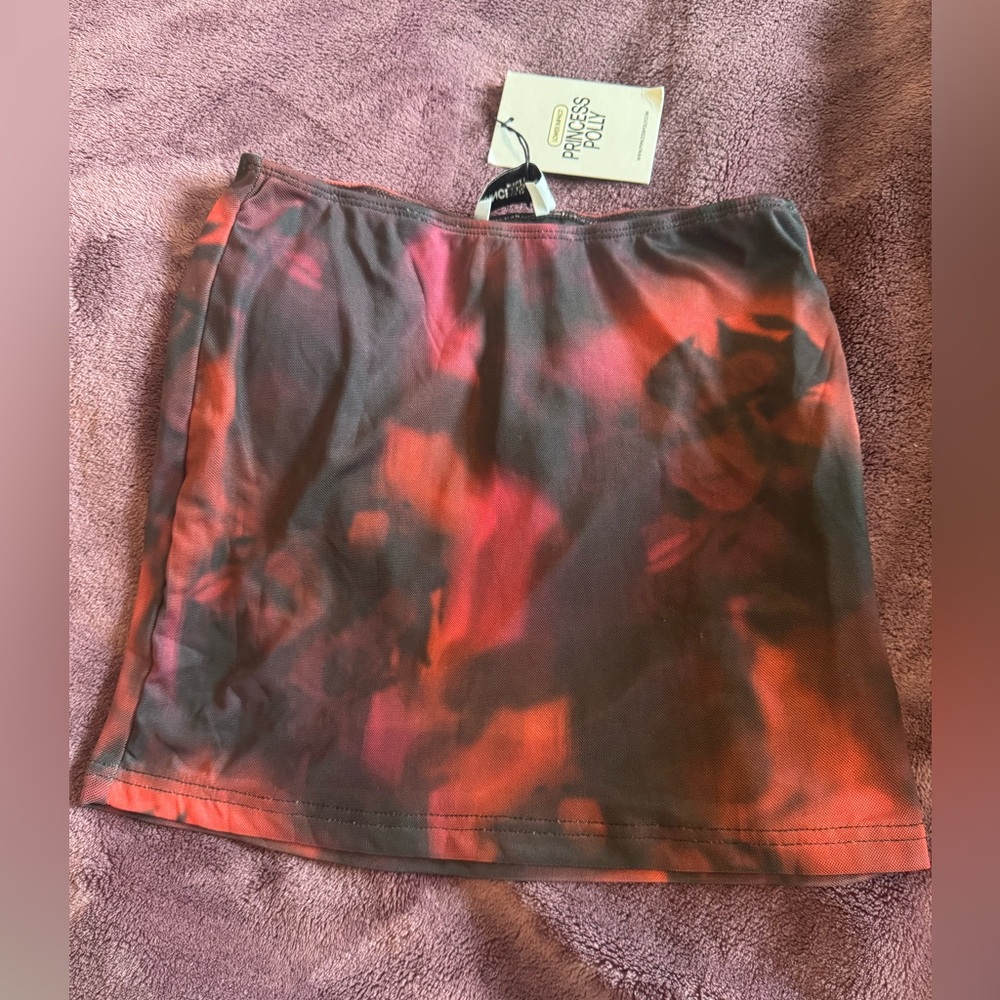 Patterned Skirt in Red and Black